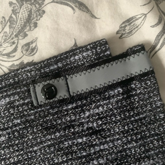 Lululemon scarf - Picture 2 of 4